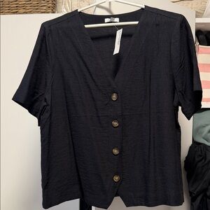 Reitmans Black Button Front Blouse NWT XL V Neck Short Sleeve Lightweight Top